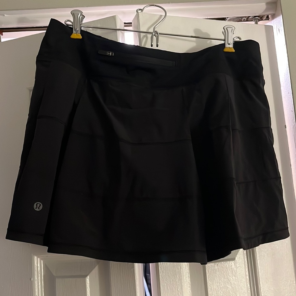 Lulu Lemon skort
